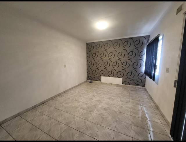 3 BEDROOM HOUSE FOR SALE IN DAWNCREST